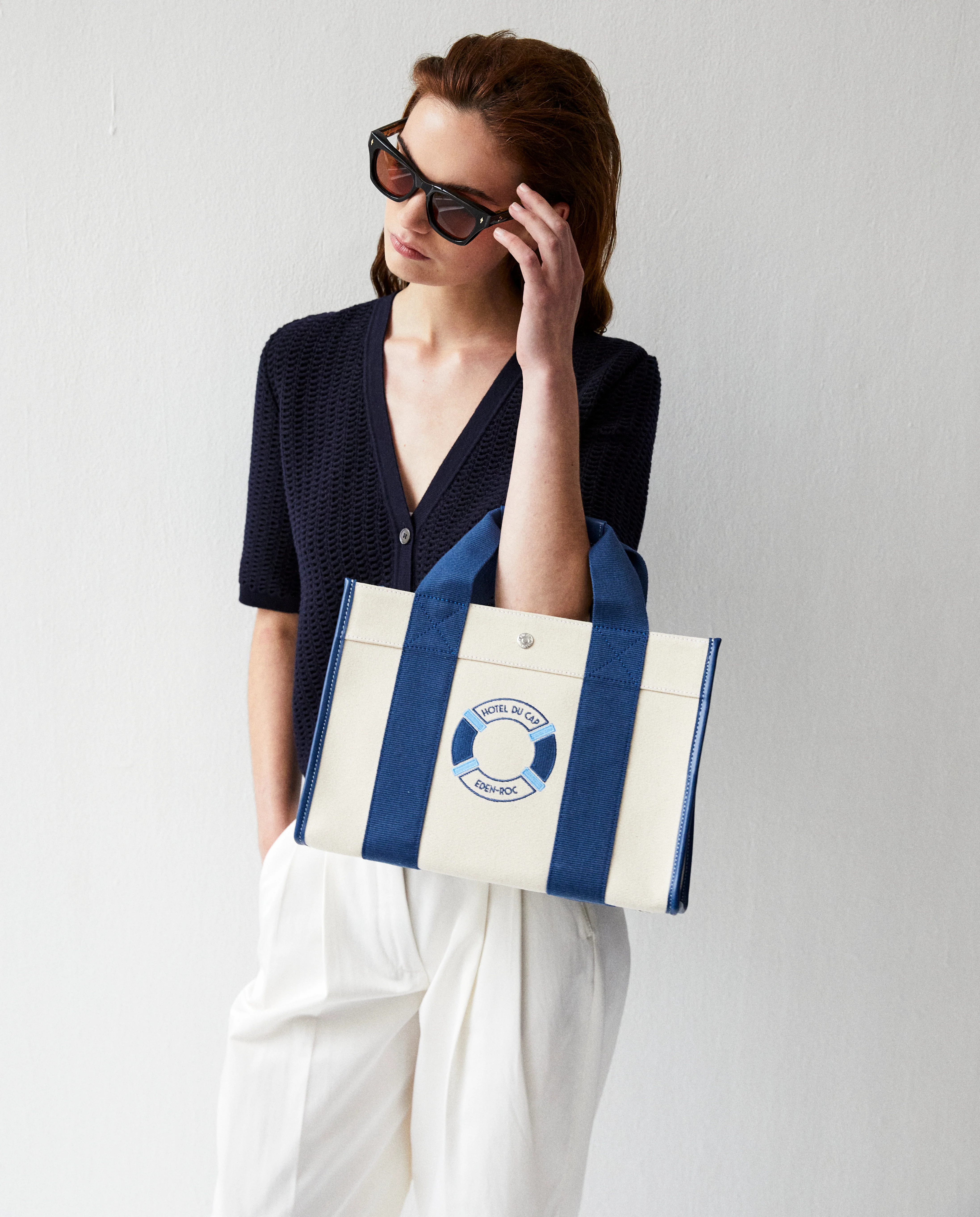 Eden Roc - Traveller M - Image 5