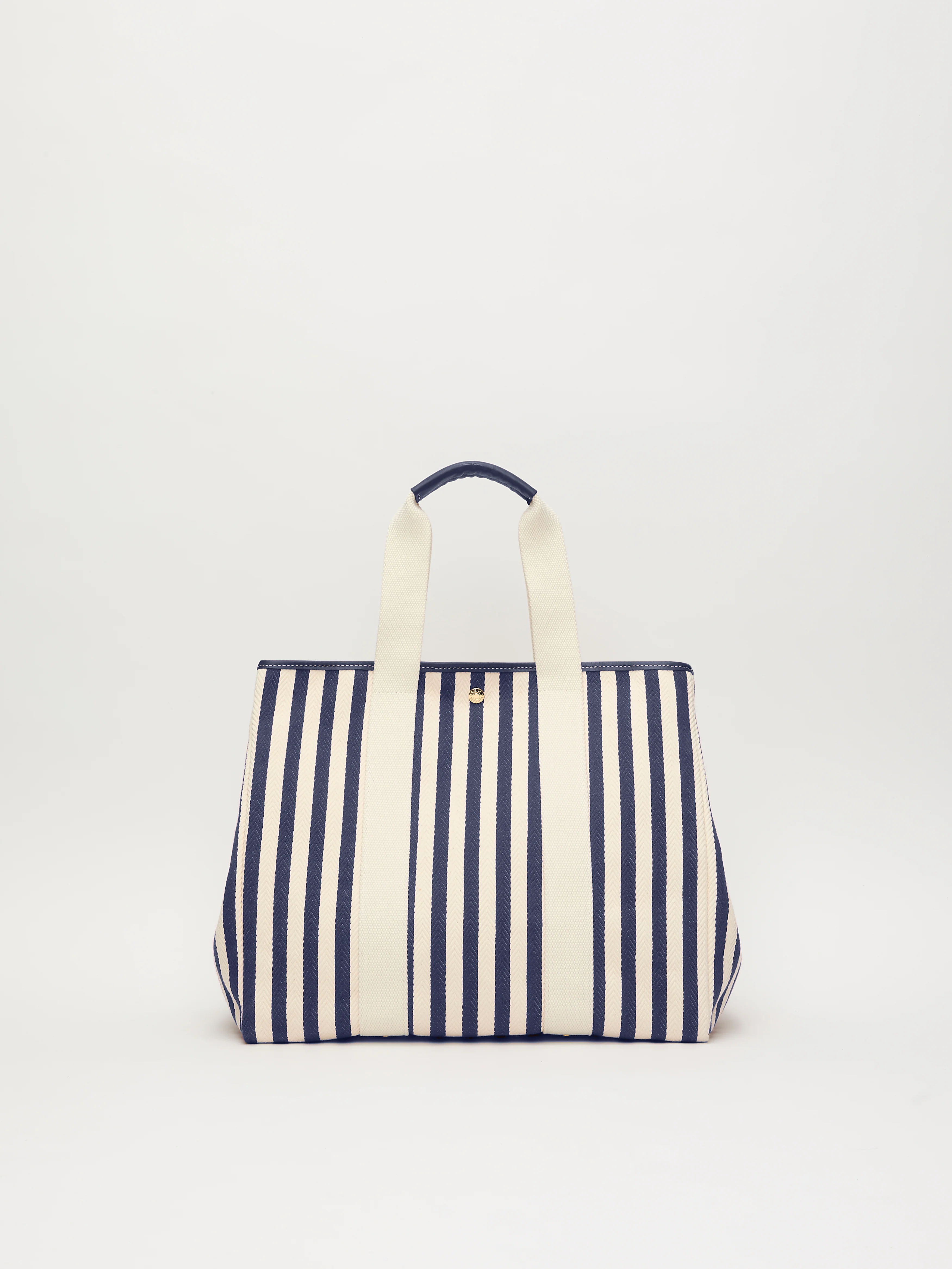 Traversée L - Palais Royal Navy - Image 3