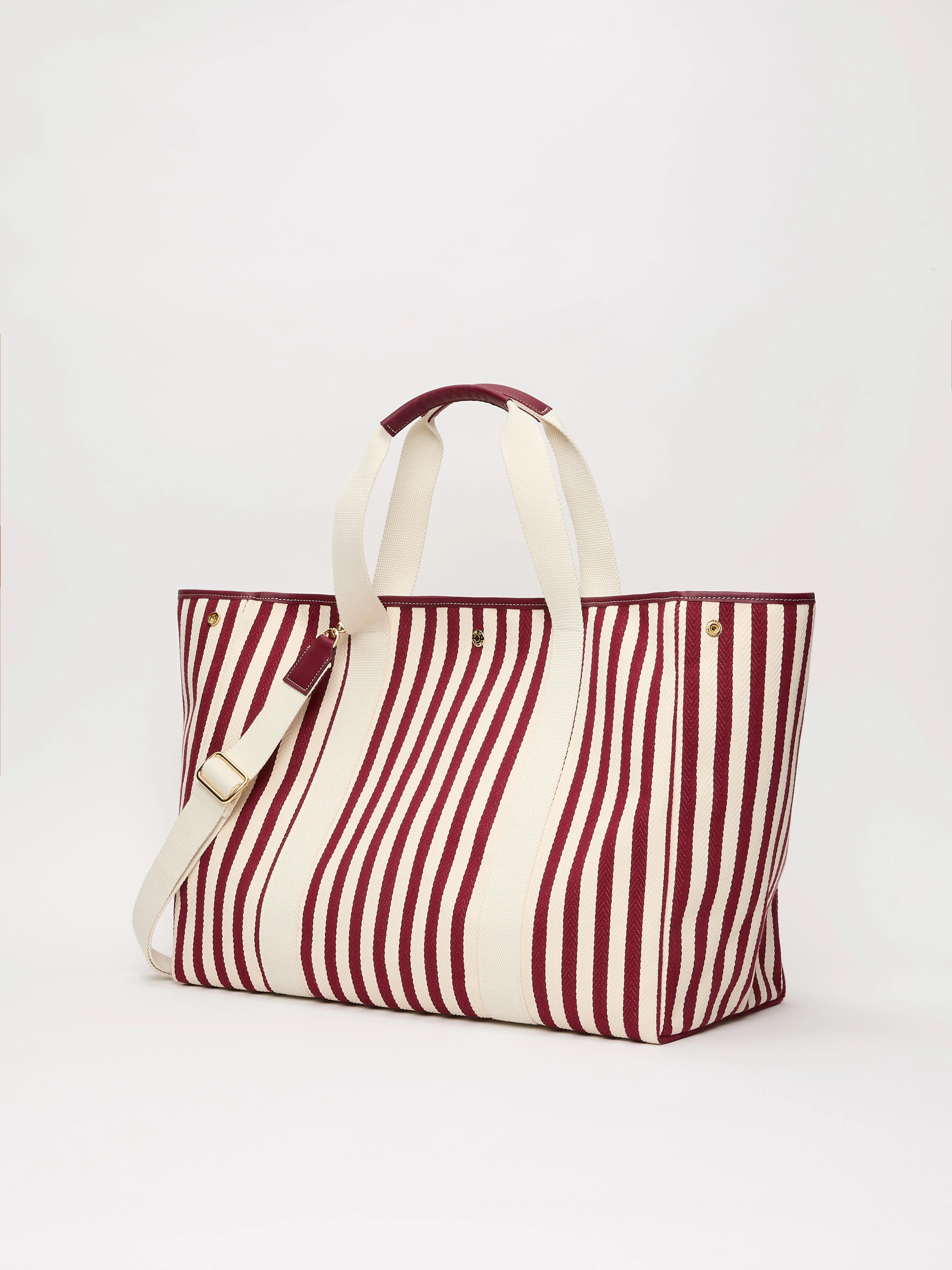 Traversée XXL - Palais Royal Burgundy - Image 3