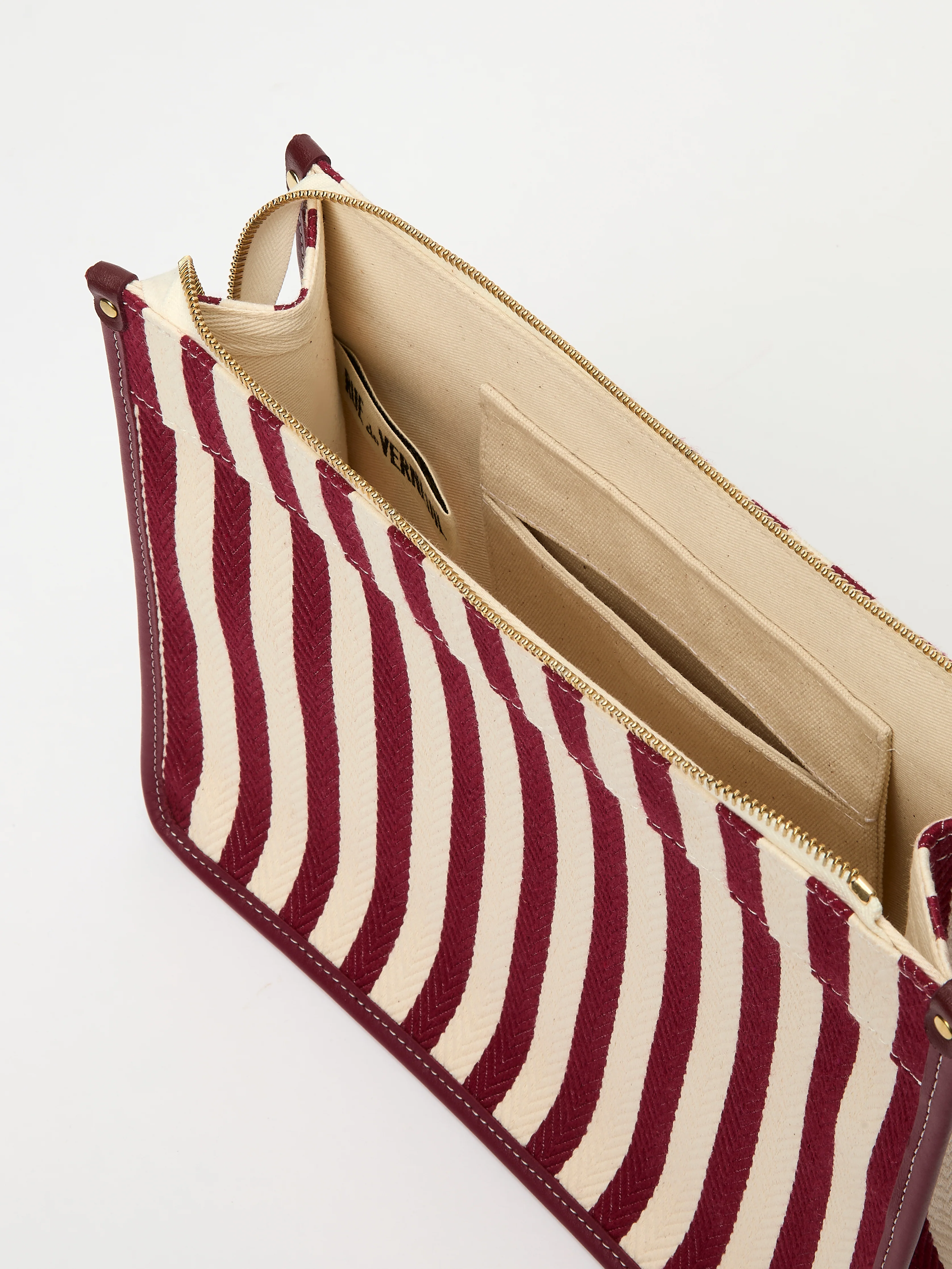Metropolitan S - Palais Royal Burgundy - Image 4
